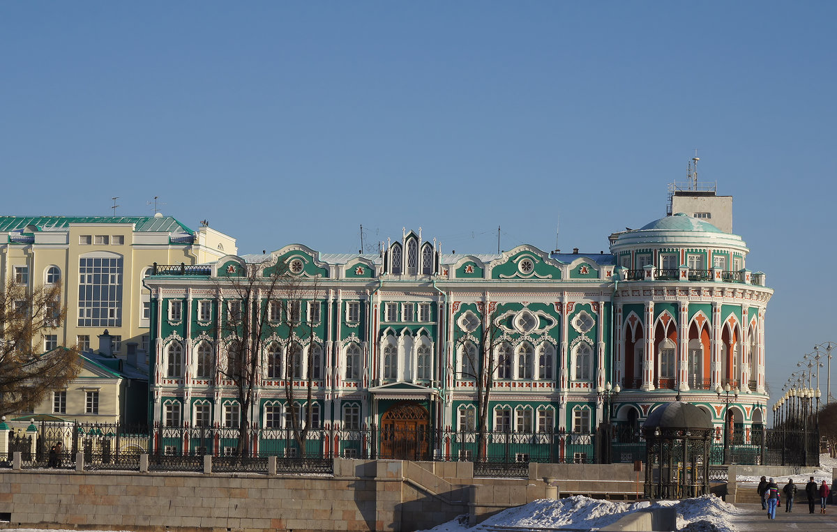 Дом Севастьянова - Александр Смирнов