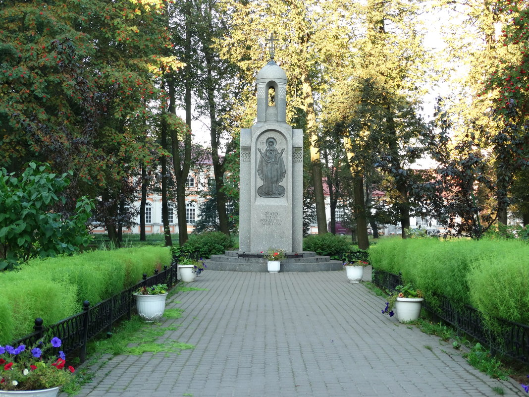 Памятник 2000-летию Рождества Христова - Владимир Гилясев
