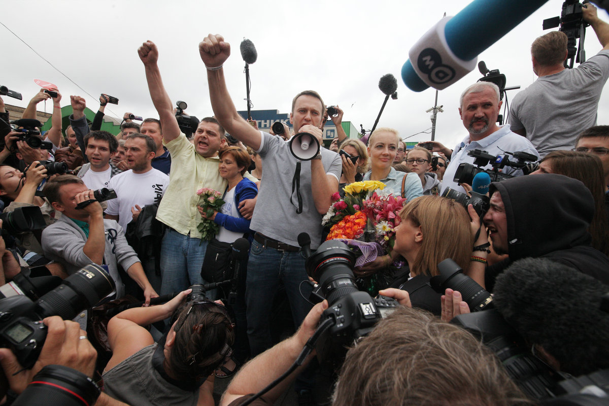 Навальный и Офицеров - alex_belkin Алексей Белкин