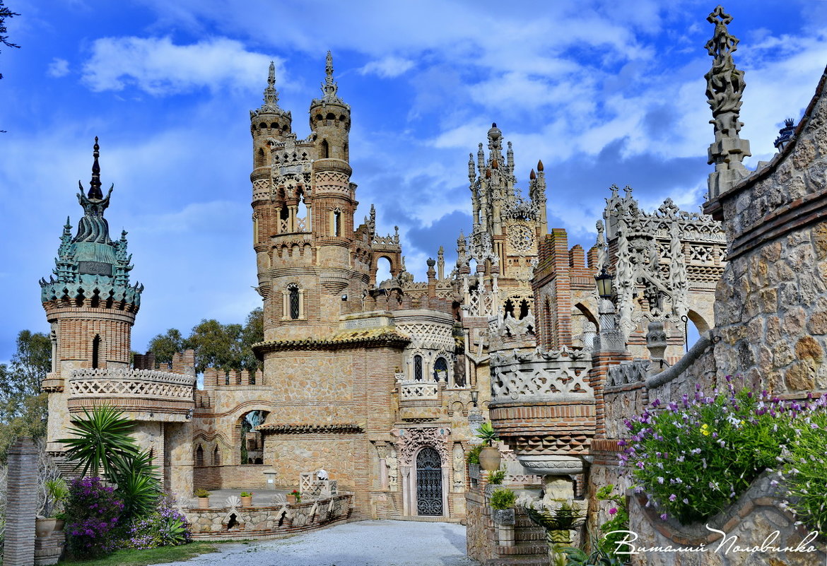 Замок Коломарес.  Испания - Виталий Половинко