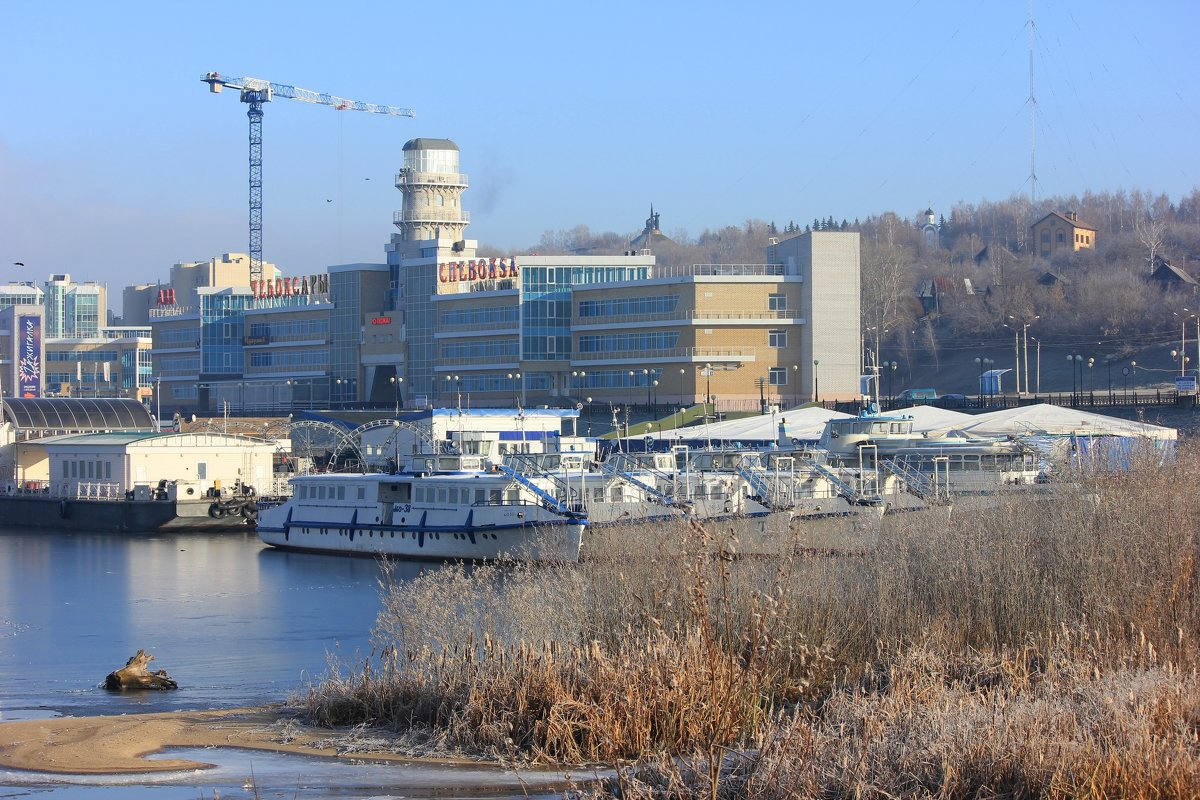 Речной порт осенью - Ната Волга