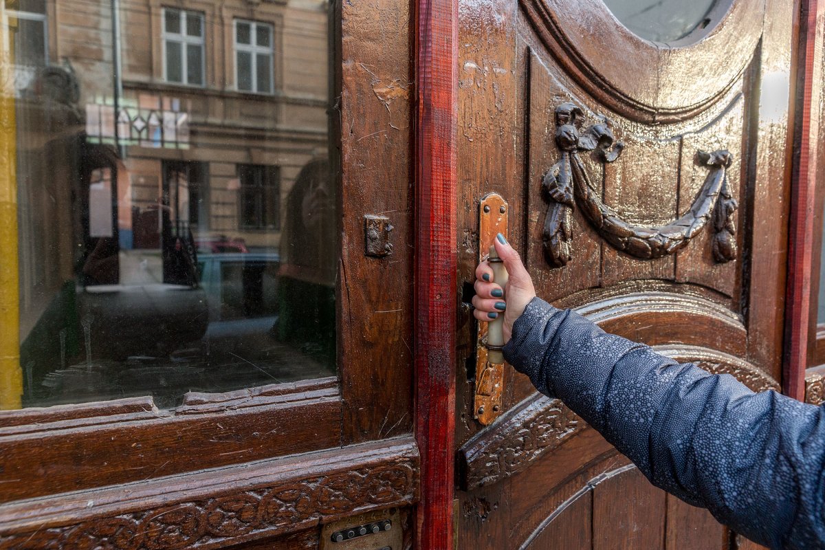 Дверь, рука, Львов, любовь.. - Сергей Волков