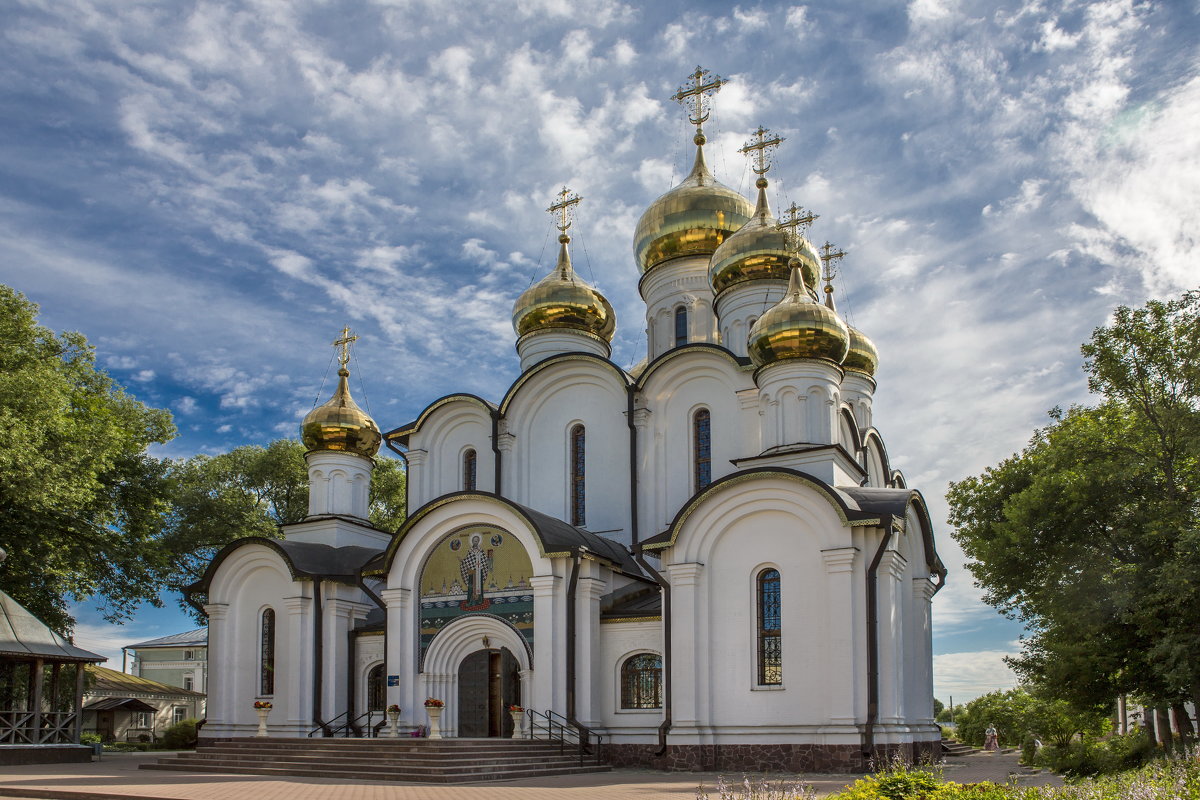 Свято Никольский монастырь внутри Переславль Залесский