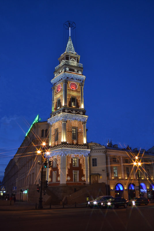 Праздничная башня городской думы - Наталья Левина