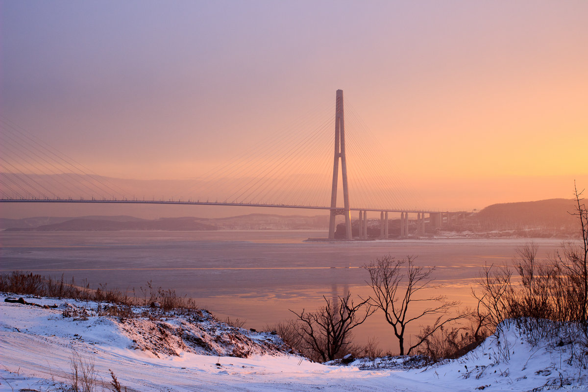 Зимний закат близ Русского моста - Денис Ахрамеев