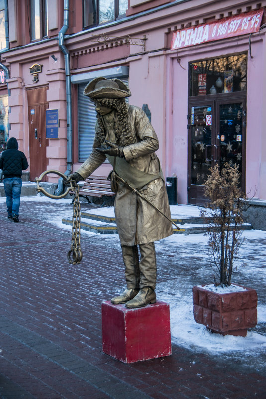 Но уверена даже пуговица, что сгодится ещё при случае. - Яков Реймер