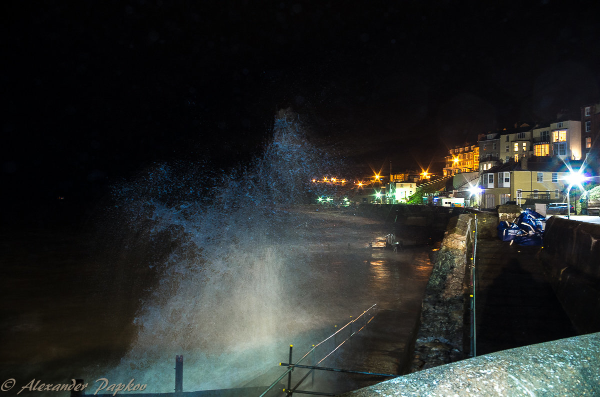 Англия. Cromer , Norfolk. Ночной шторм. - Aleksandr Papkov