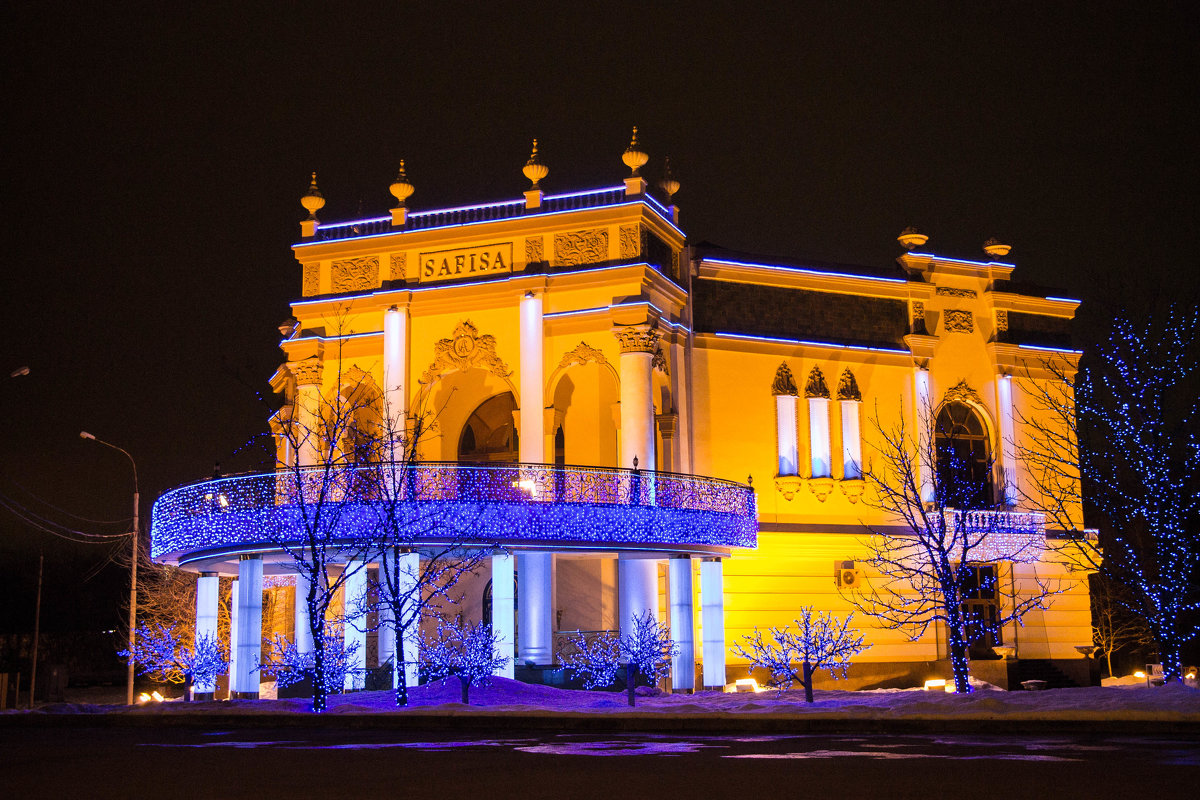 **** - Андрей Пеняев