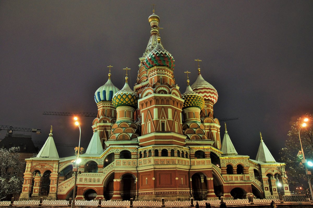 Развернутый вид собора Василия Блаженного - Людмила 