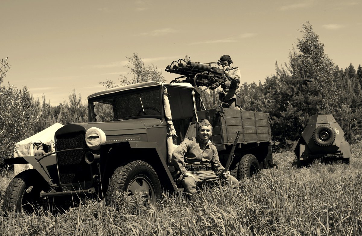 *** - Олег Воробьёв