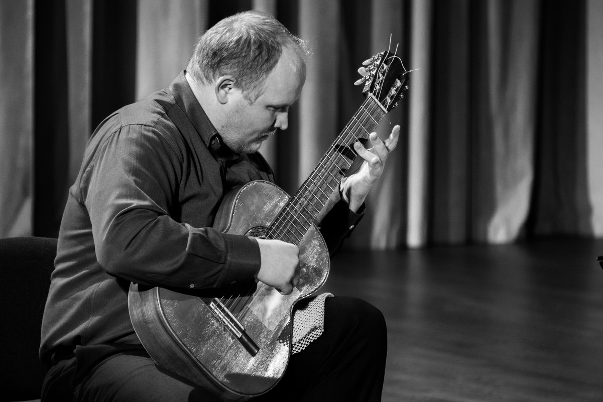 гитара - Viktor Plotnikov