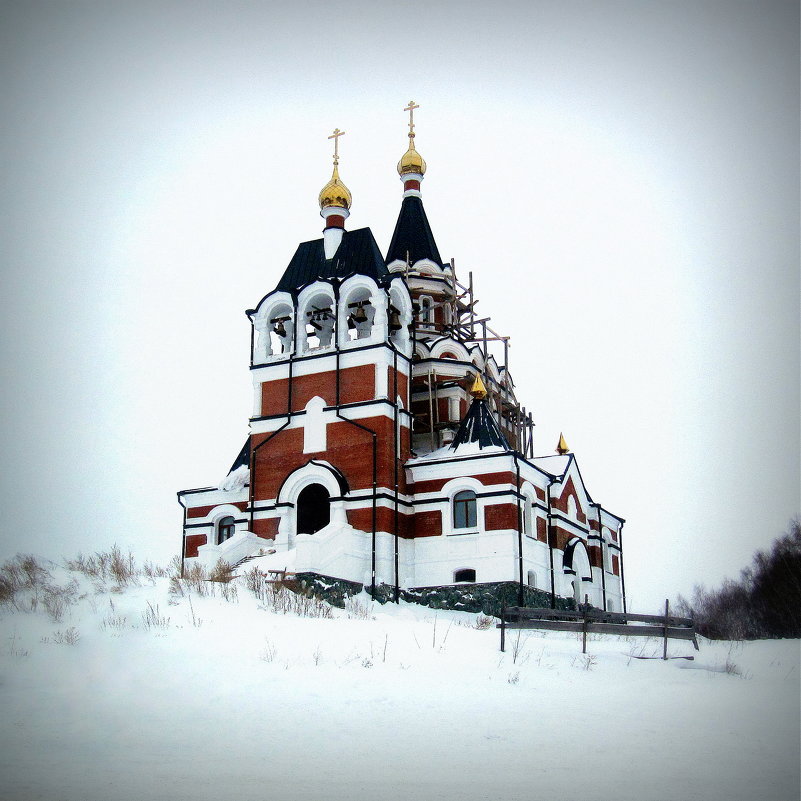Строящийся храм во имя Новомучеников Российских - Татьяна Лютаева