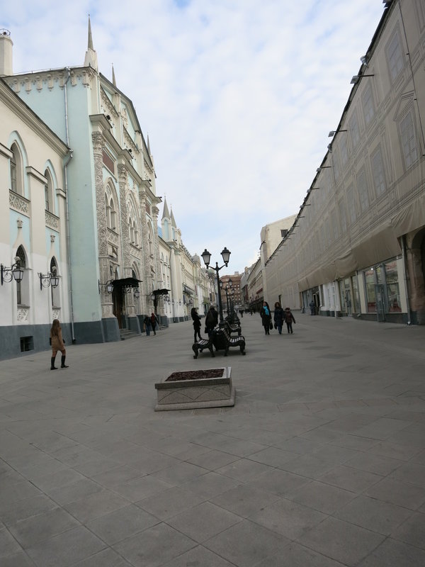 Москва - Нина Великосельская 