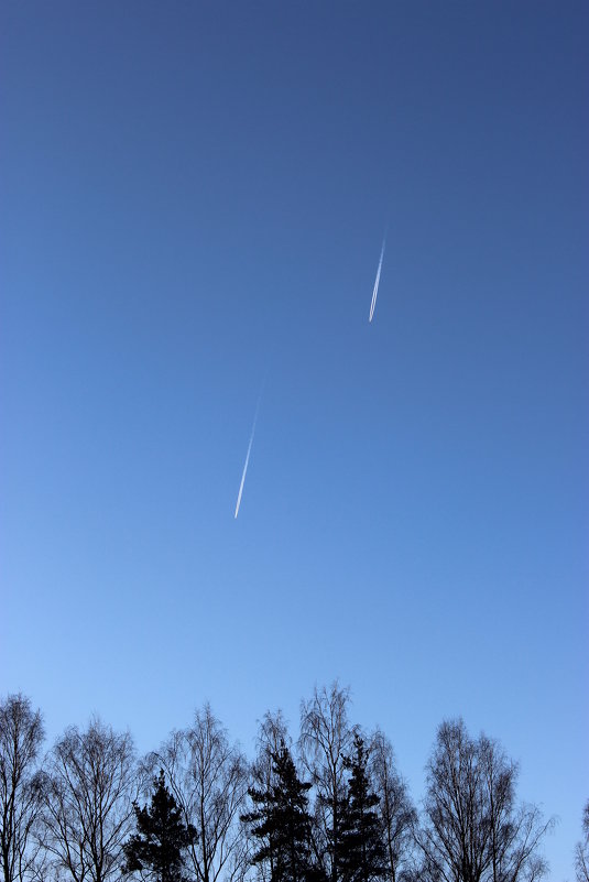 В синем небе летят самолеты... - Mariya laimite