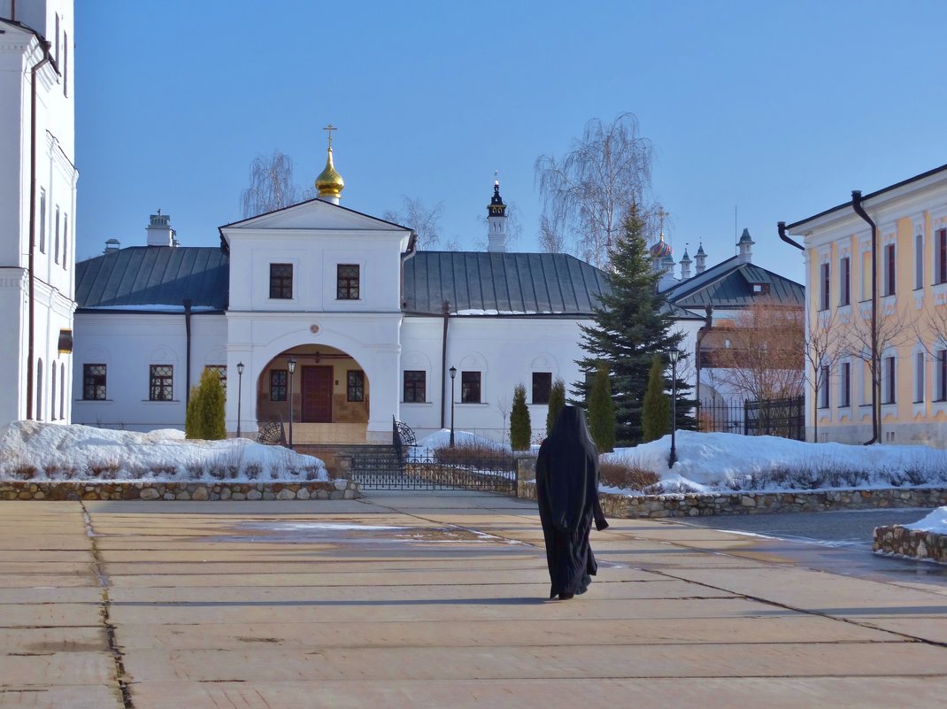 Высоцкий мужской монастырь в Серпухове - Светлана Лысенко
