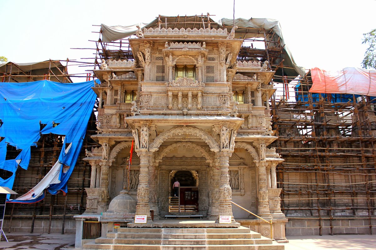 Вход в Hutheesing Jain Temple, Ahmedabad, India - Александр Бычков