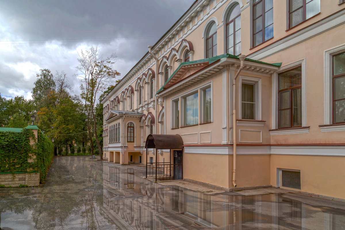 Санкт-Петербург, корпус  Вознесенского Новодевичьего монастыря - Александр Дроздов