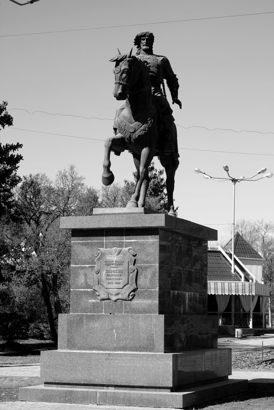 Памятник Засекину - Владимир Юдин
