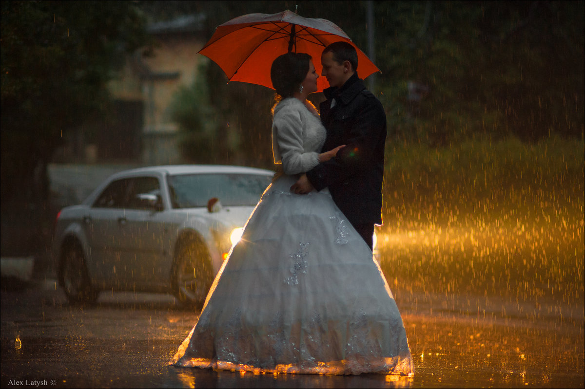Любовь — это когда на дворе всегда хорошая погода, даже если там дождь и ветер :) - Алексей Латыш
