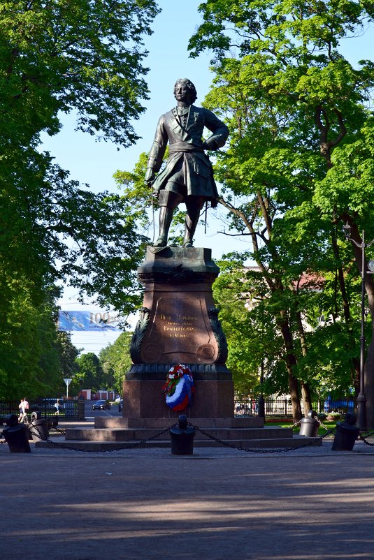 Памятник основателю - Ольга 