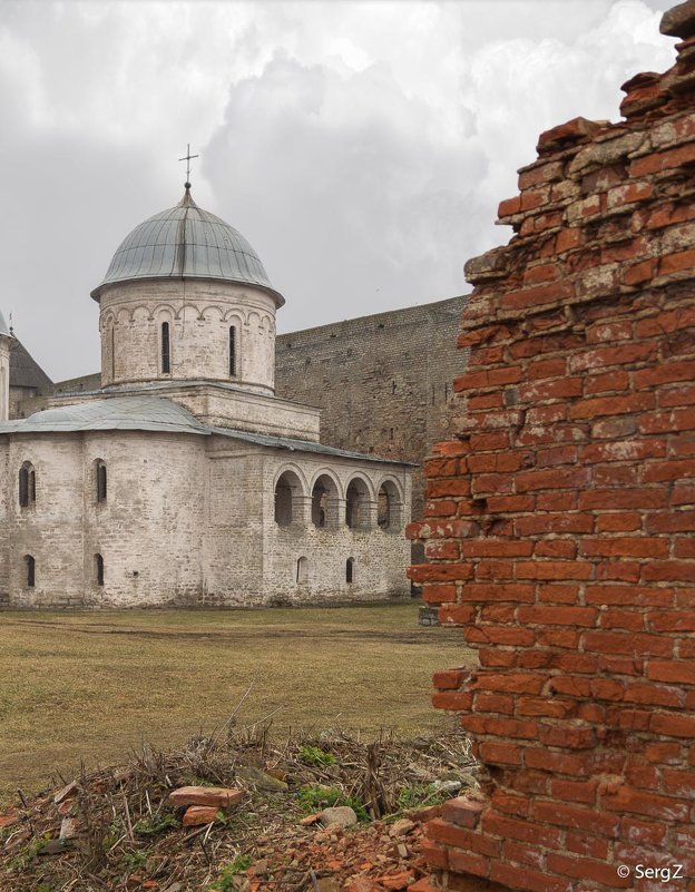 Старые и новые стены - Сергей Залаутдинов