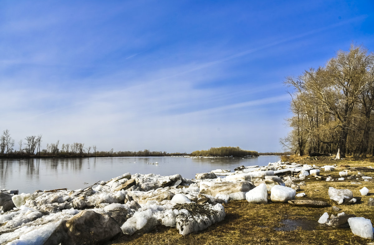 Весна на реке - юрий Амосов