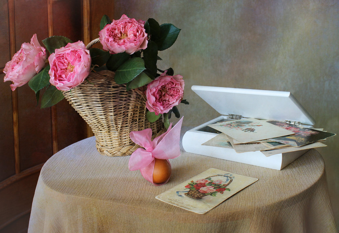 С корзиной роз. - lady-viola2014 -