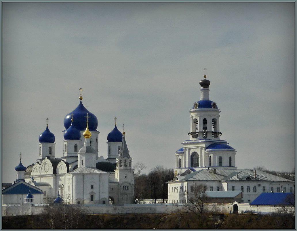 У монастыря! - Владимир Шошин