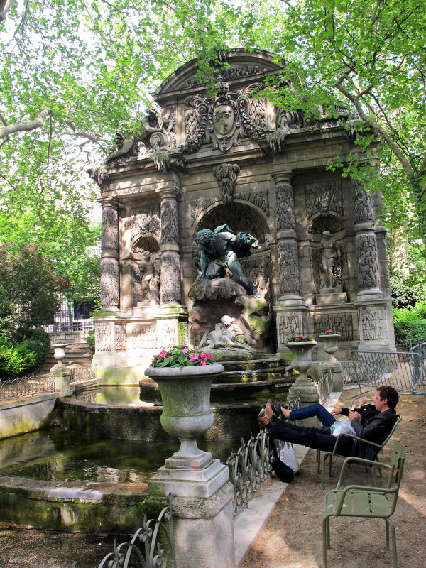 Город Любви и песен, Люксембургский сад. - Виктор Качалов