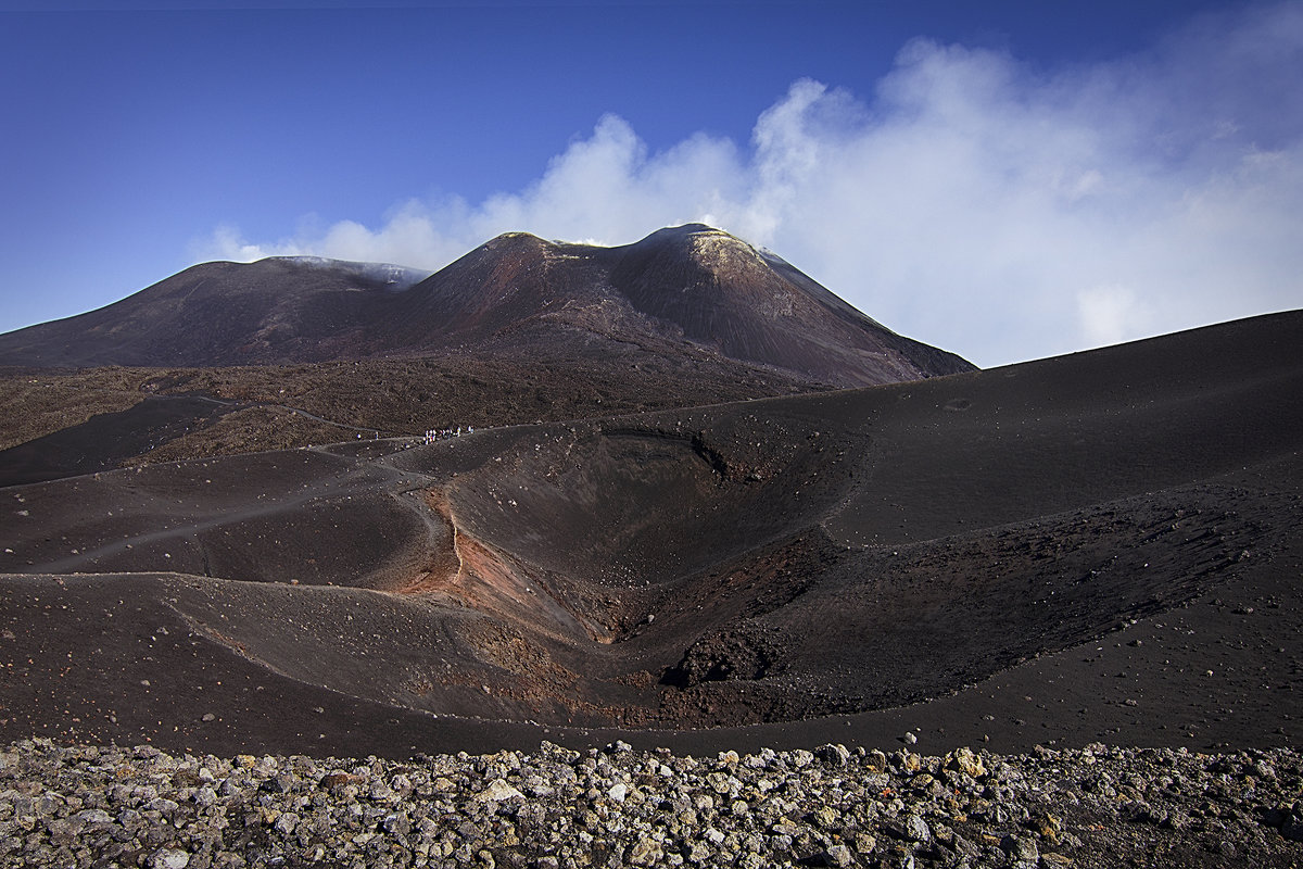 Один из кратеров вулкана Этна - Наталья Дейко