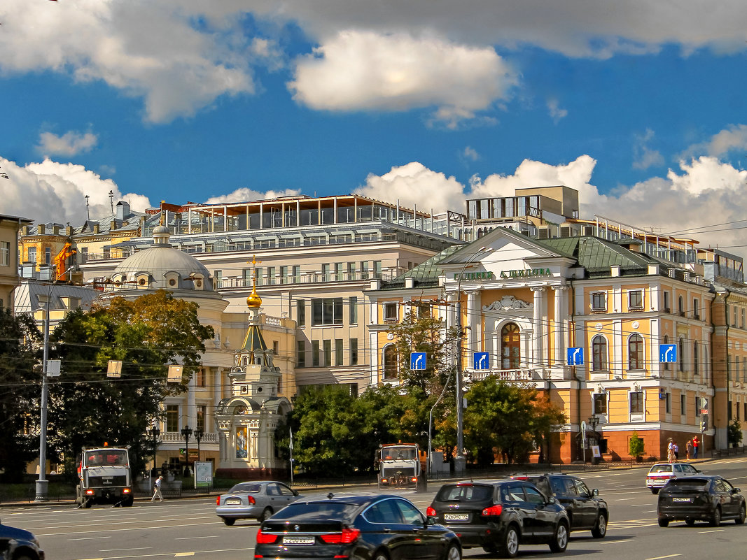 Среди суеты города. - Дмитрий Климов