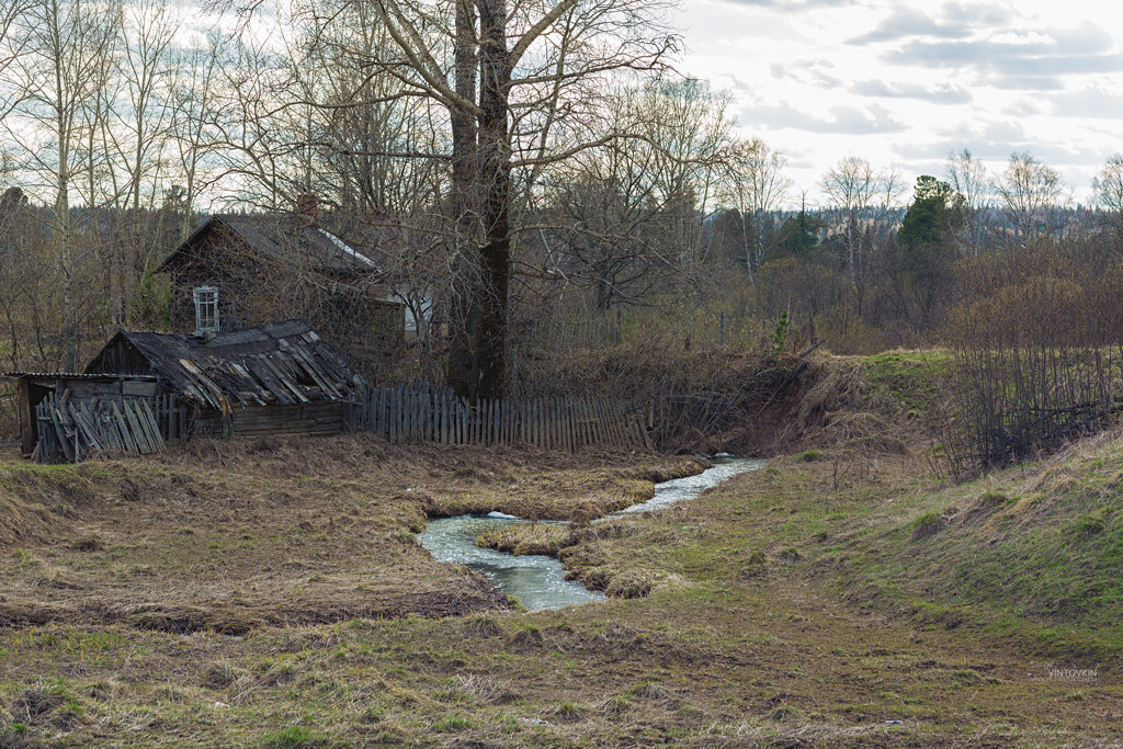 Село, заброшенный дом - Сергей Винтовкин
