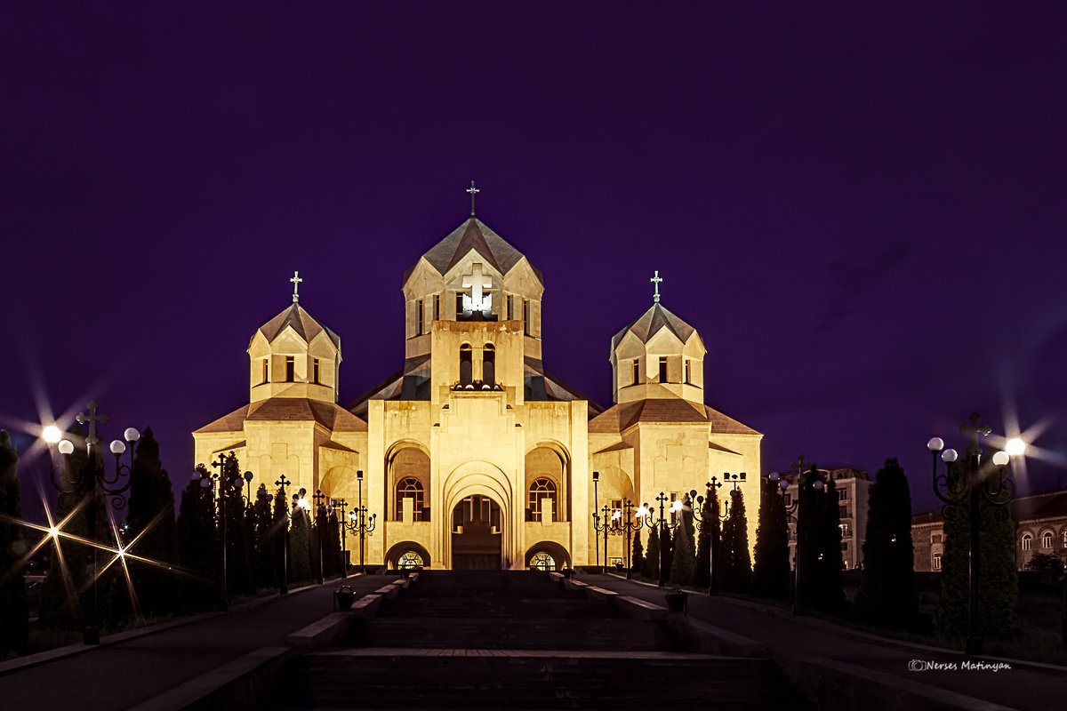 Церковь Григория Просветителя в Ереване. - Nerses Matinyan