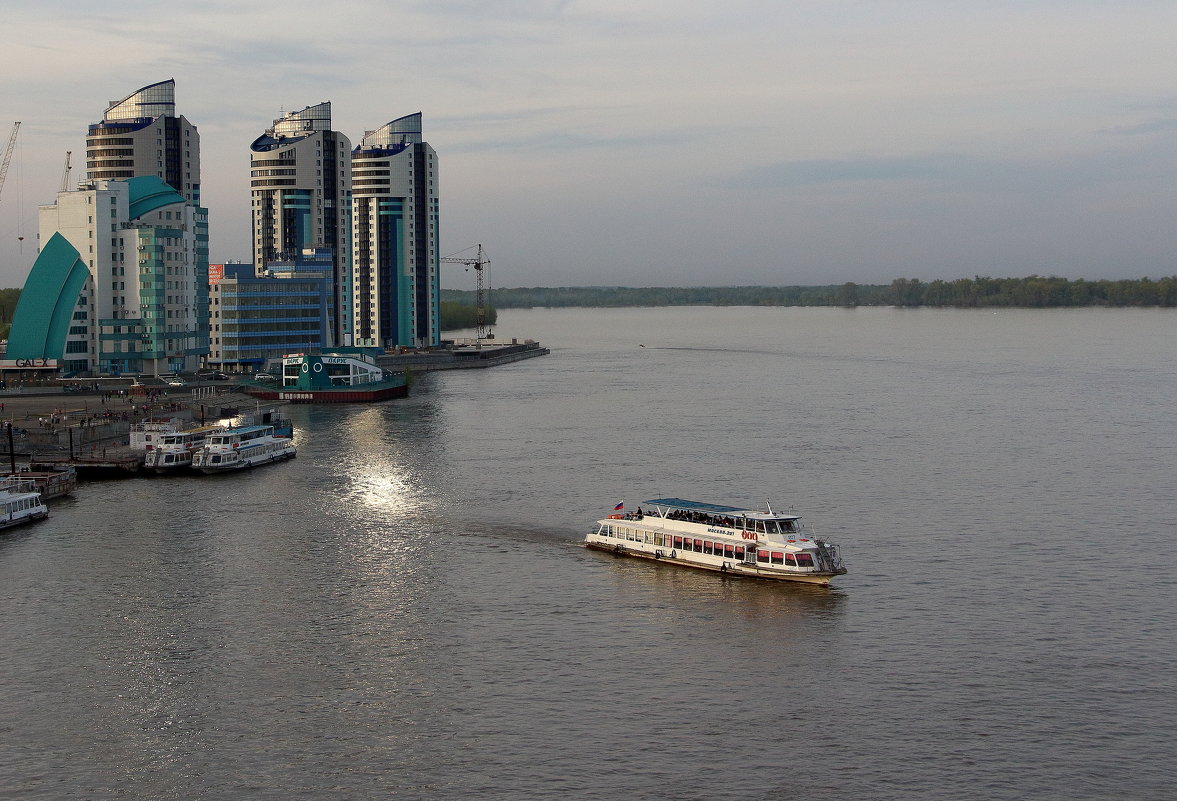 вид на речной порт Барнаула - Ирина 