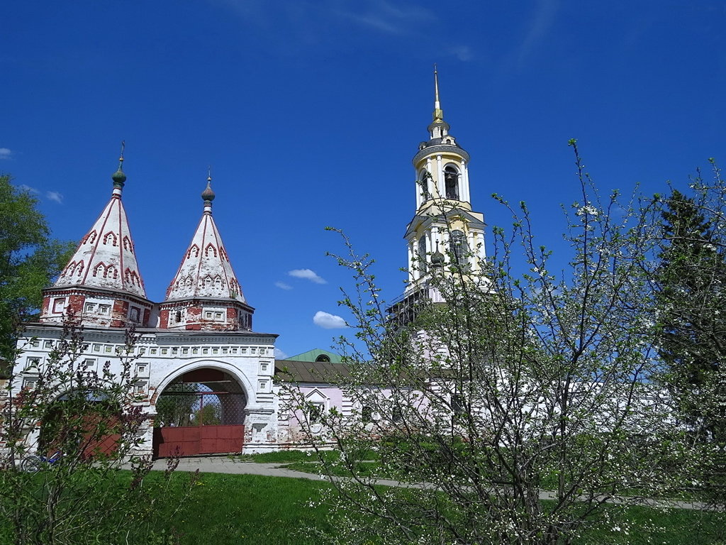 женский монастырь,весна - Сергей Цветков