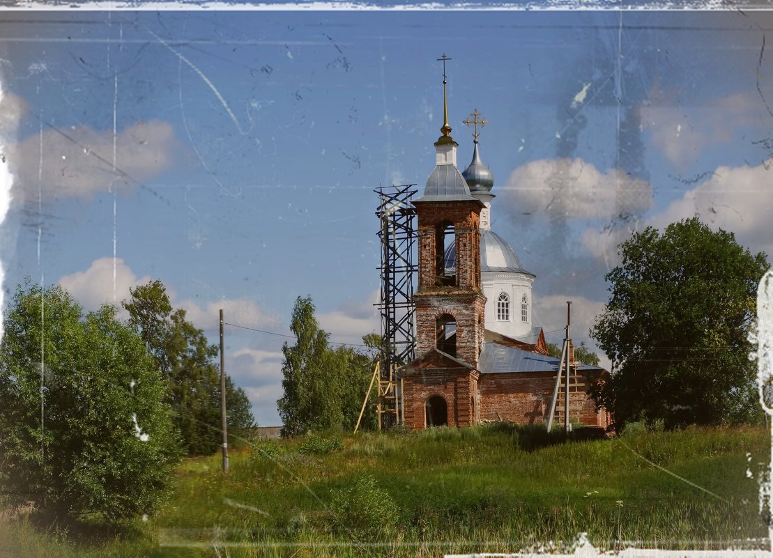 Село Лучинское  Церковь Святителя Николая Мирликийского - Евгений Жиляев