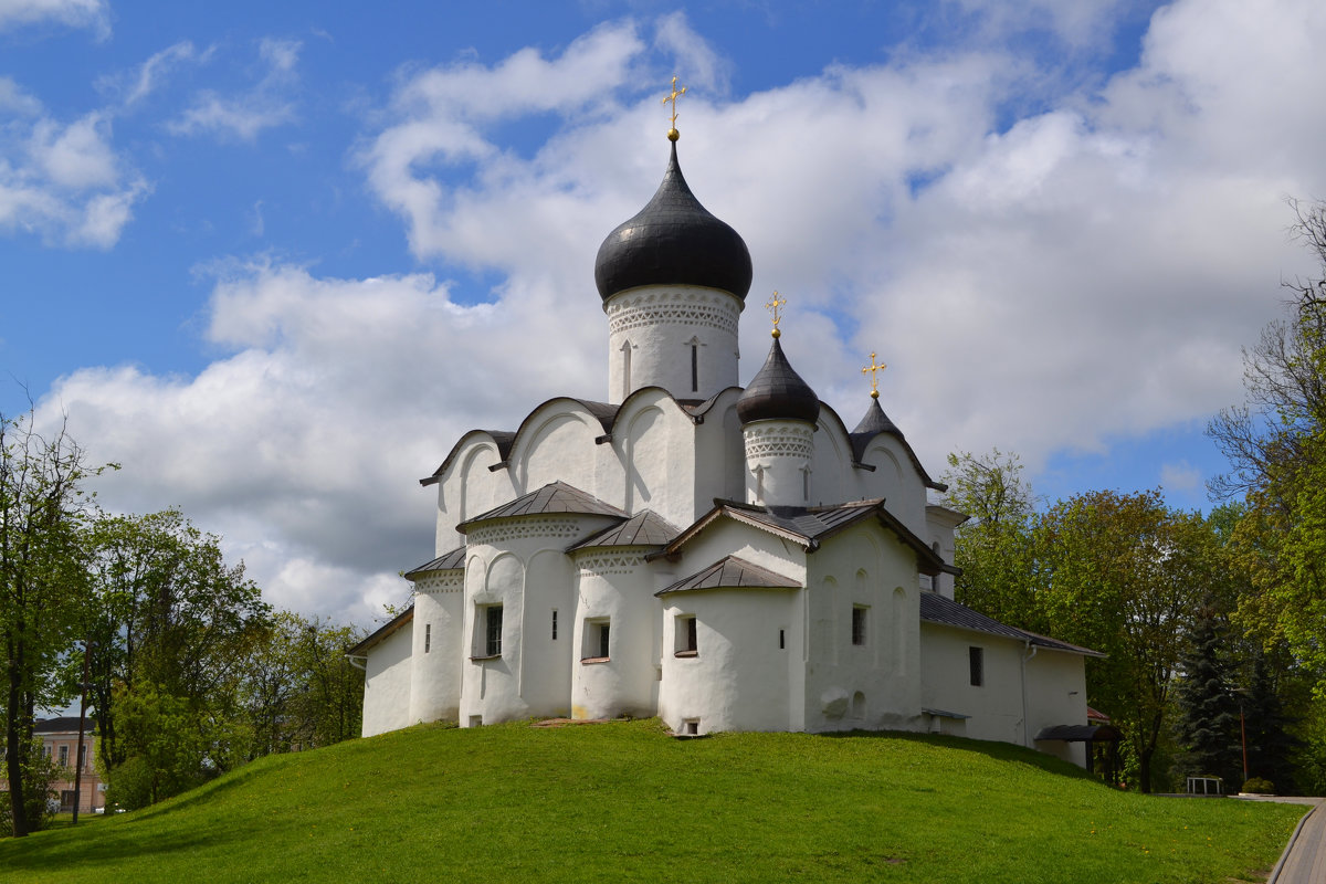Церковь Василия на Горке - Наталья Левина