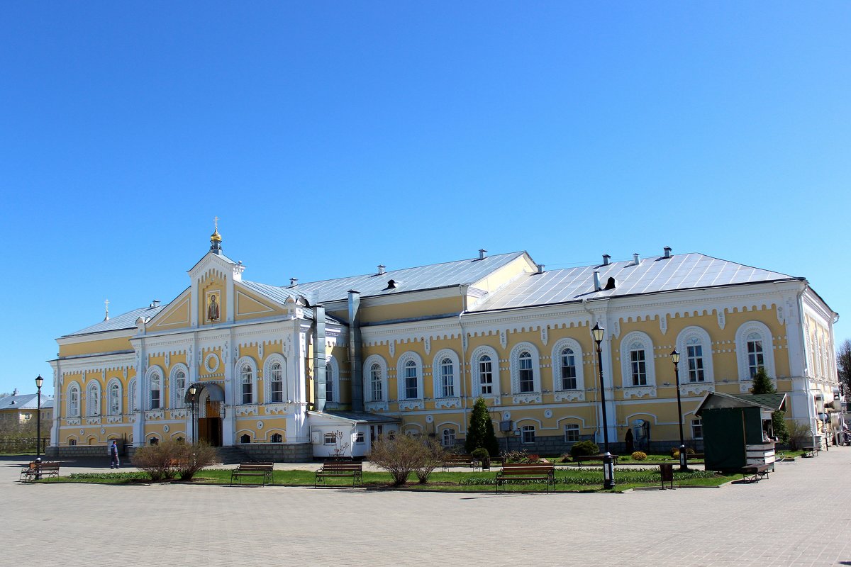 Трапезный храм Александра Невского Дивеево