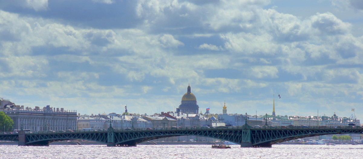 С Петровской набережной - ПетровичЪ,Владимир Гультяев