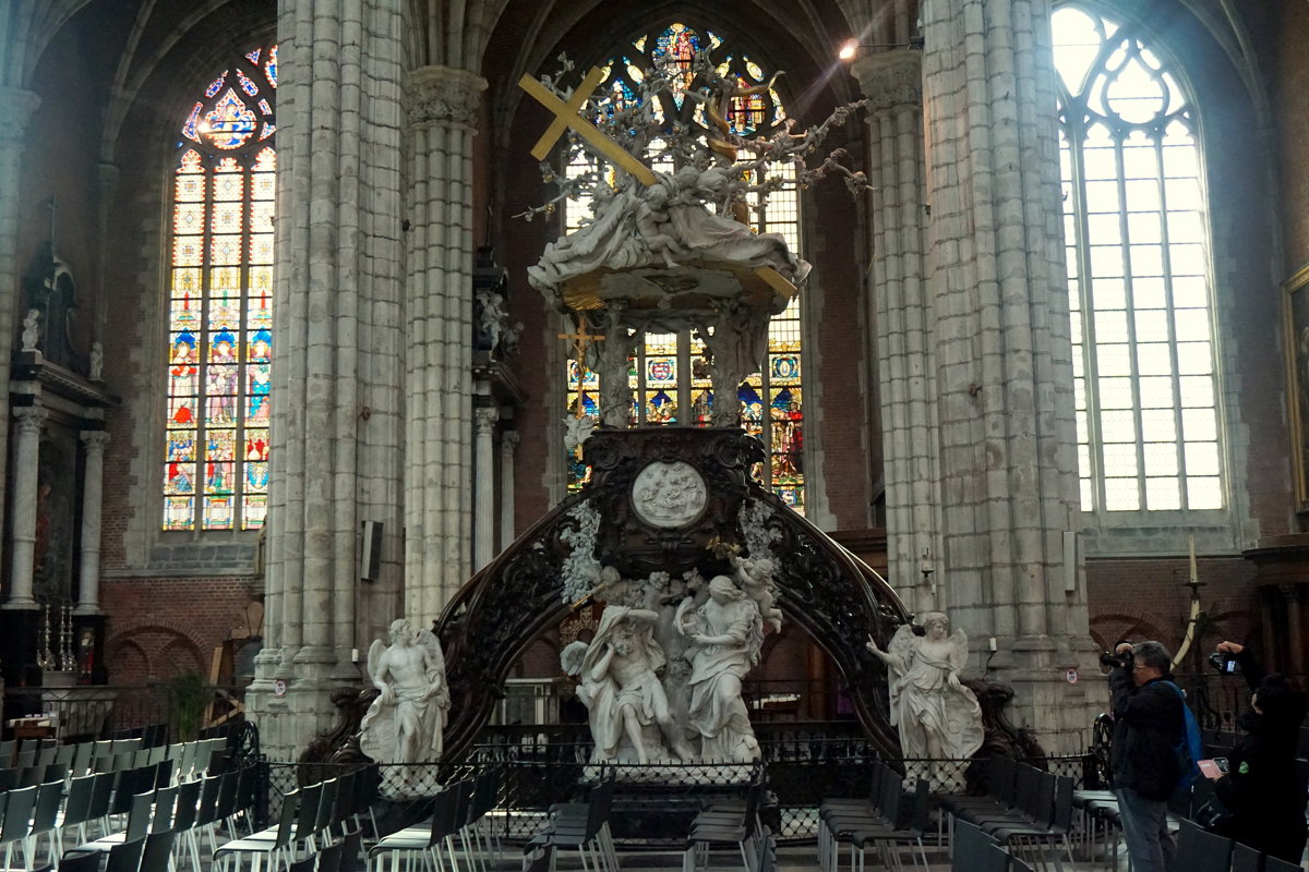 Собор Св. Бавона, где хранится знаменитый Гентский алтарь. - Виктор Качалов
