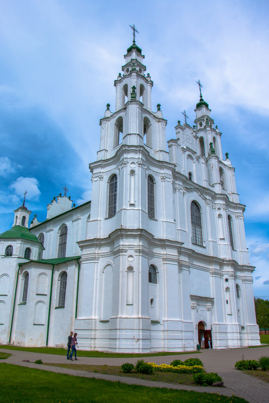 Софийский собор Полоцк со стороны реки