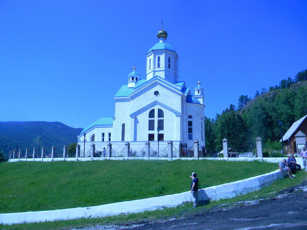 Деревенская церковь - Анастасия Антонова