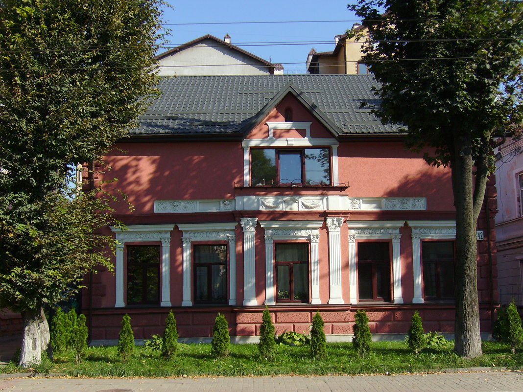 Жилой  дом  в  Ивано - Франковске - Андрей  Васильевич Коляскин