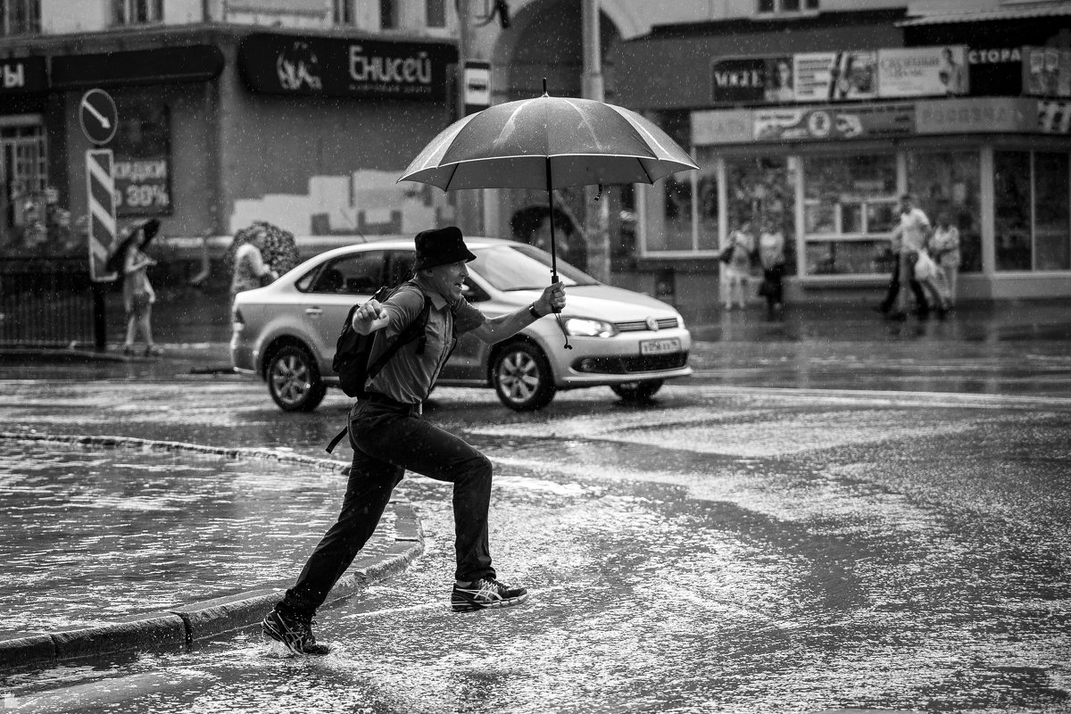 Мужчина с зонтом - Ежъ Осипов