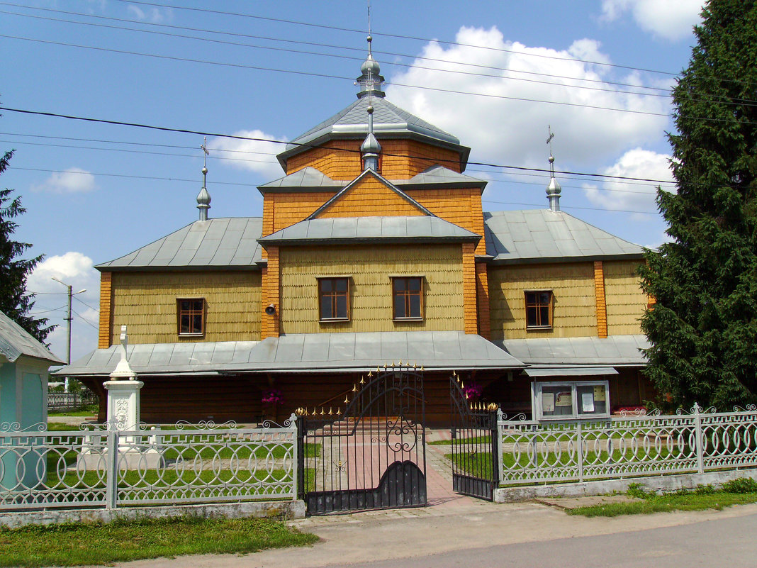 Деревянный  храм  в  Вовчинце - Андрей  Васильевич Коляскин