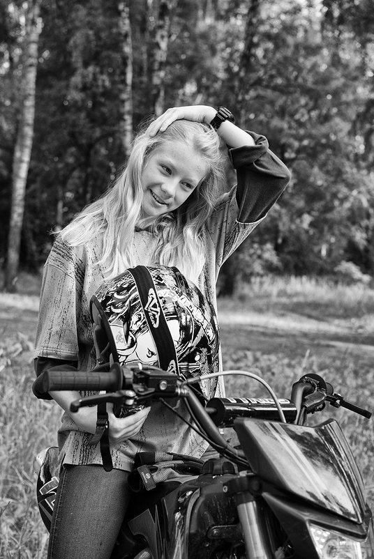 Мой мотоцикл прекрасен в крутом развороте - Ирина Данилова