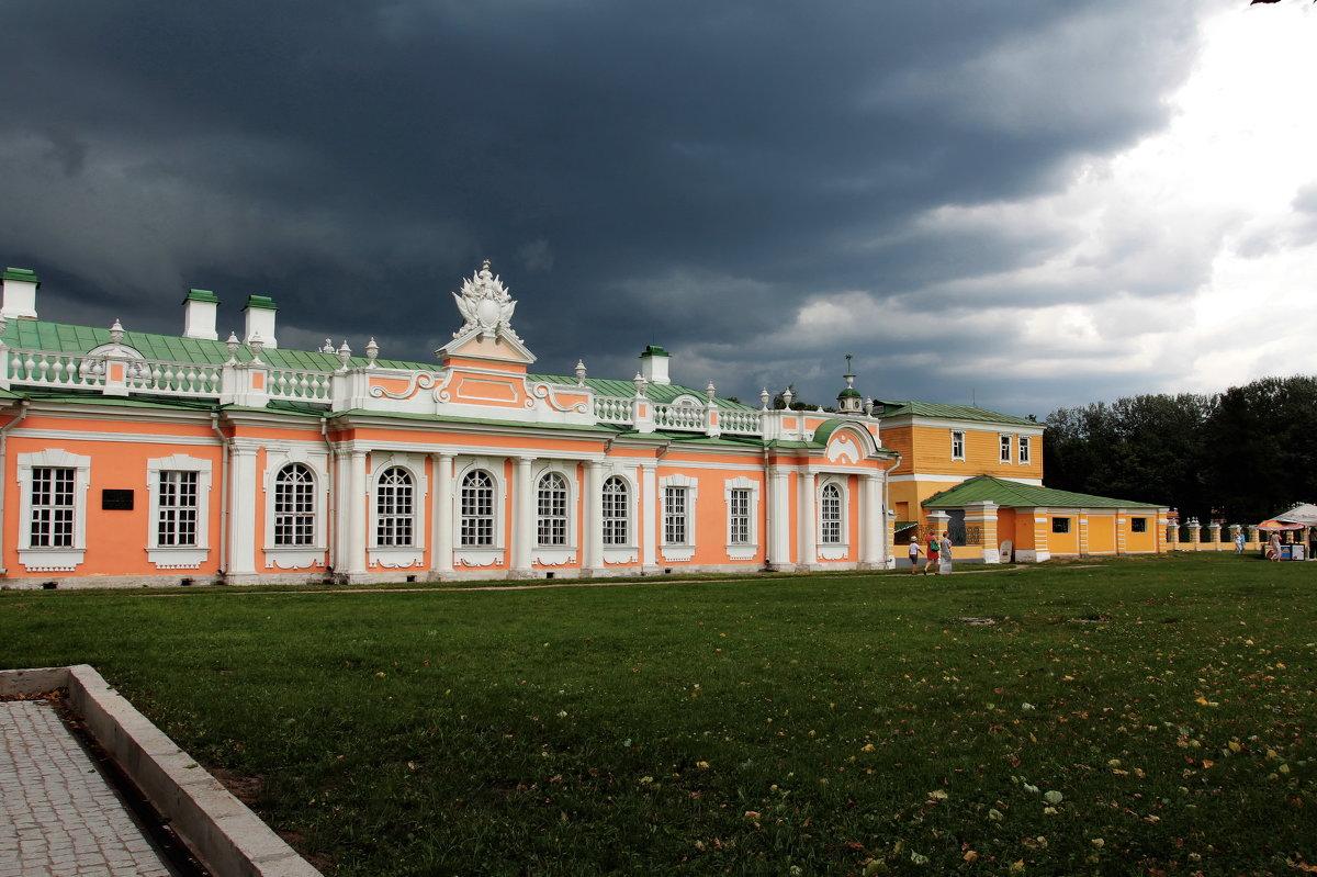 Перед грозой - Александр Липецкий