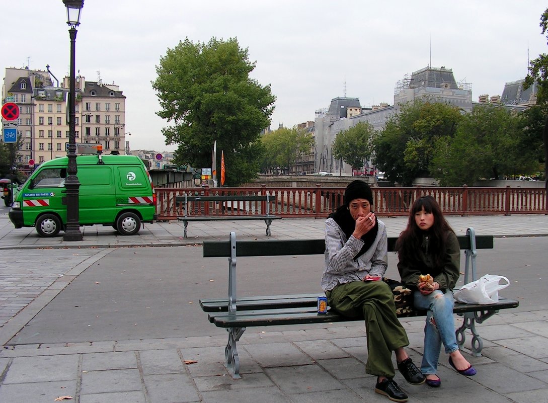 Прогулки по Парижу: туристы - Елена Даньшина