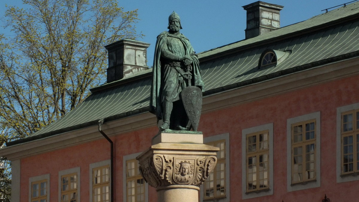 Памятник викингу (Стокгольм) - Сергей Мышковский