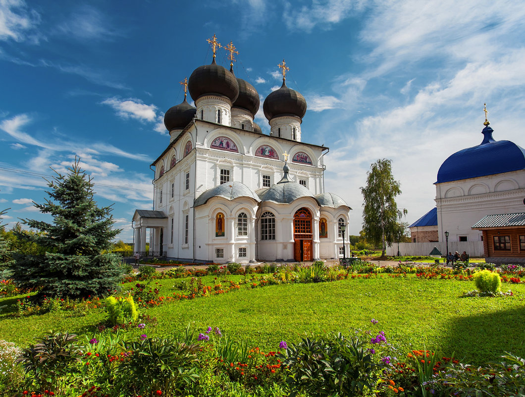 Успенский храм (Вятский монастырь) - Сергей Тригубенко